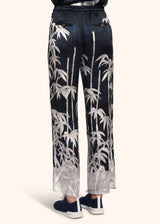 Kiton pantalon à coulisse en soie imprimée héron dans des tons bleus et blancs pour femme.