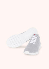 Kiton sneakers modèle « fit » en maille de cachemire de couleur gris moyen pour femme.