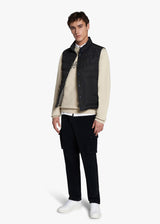 Kiton gilet en fibre de nylon noir.