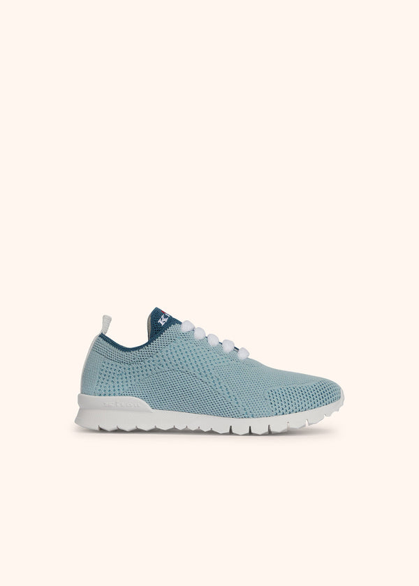 Kiton chaussures de running modèle « fit » en cachemire de couleur bleu ciel avec semelle blanche pour femme.