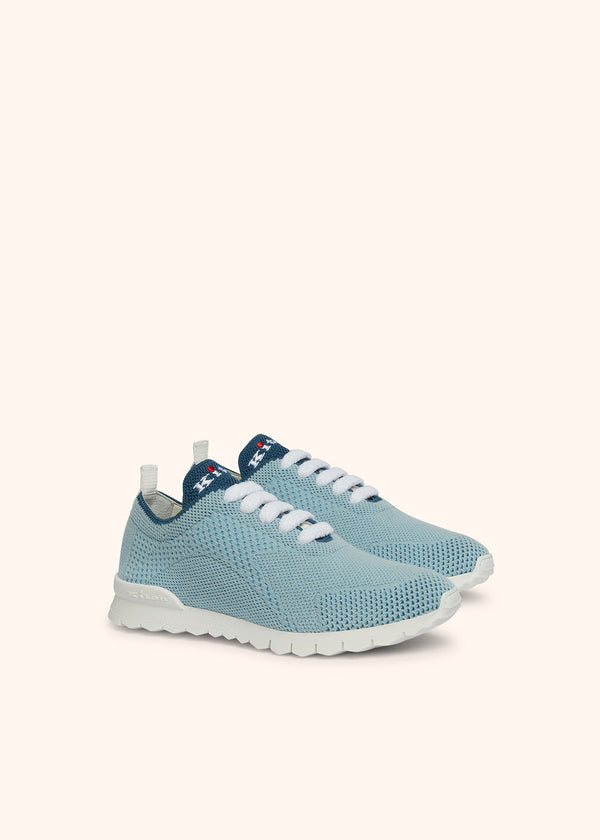 Kiton chaussures de running modèle « fit » en cachemire de couleur bleu ciel avec semelle blanche pour femme.